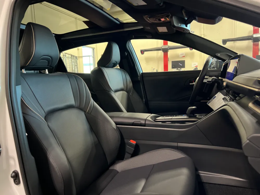 2023 toyota crown hybrid max platinum white 9